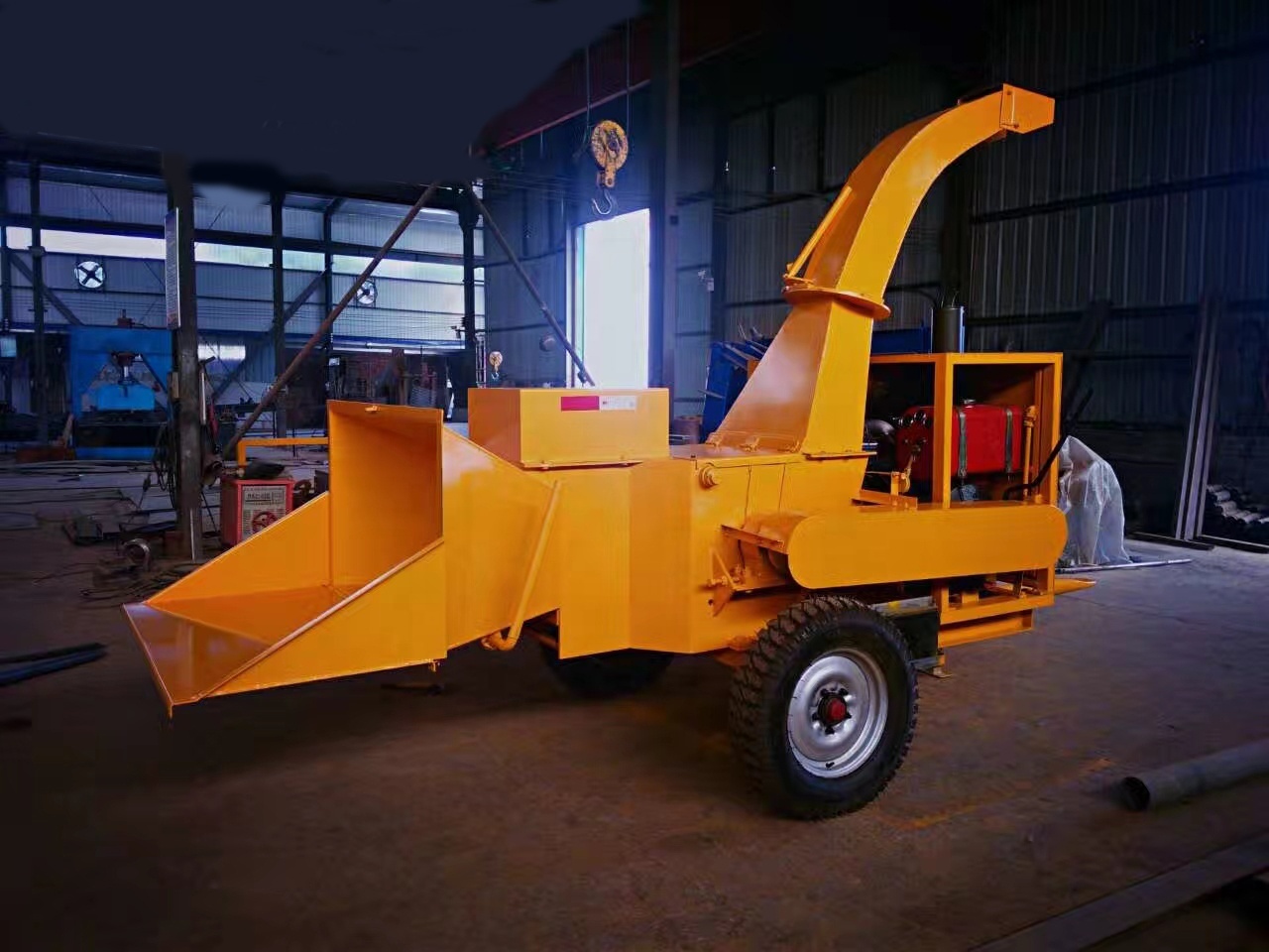 Large power 100hp-200hp Wood Chipper
