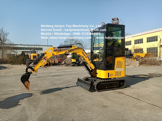 Mini hydraulic crawler excavator Daily inspection