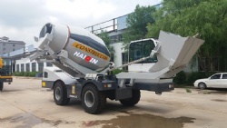 4.0m3 Self-Loading Mobile Concrete Mixer-HQ4.0